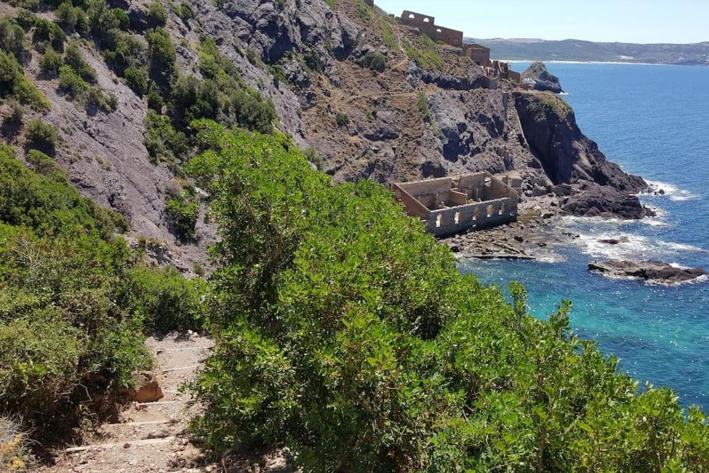 فيلا Tanca Piras - Emozioni A Strapiombo Sul Mare!!! Nebida المظهر الخارجي الصورة